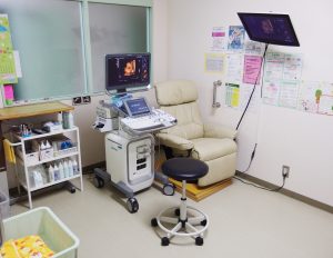 内村産婦人科　超音波診断室